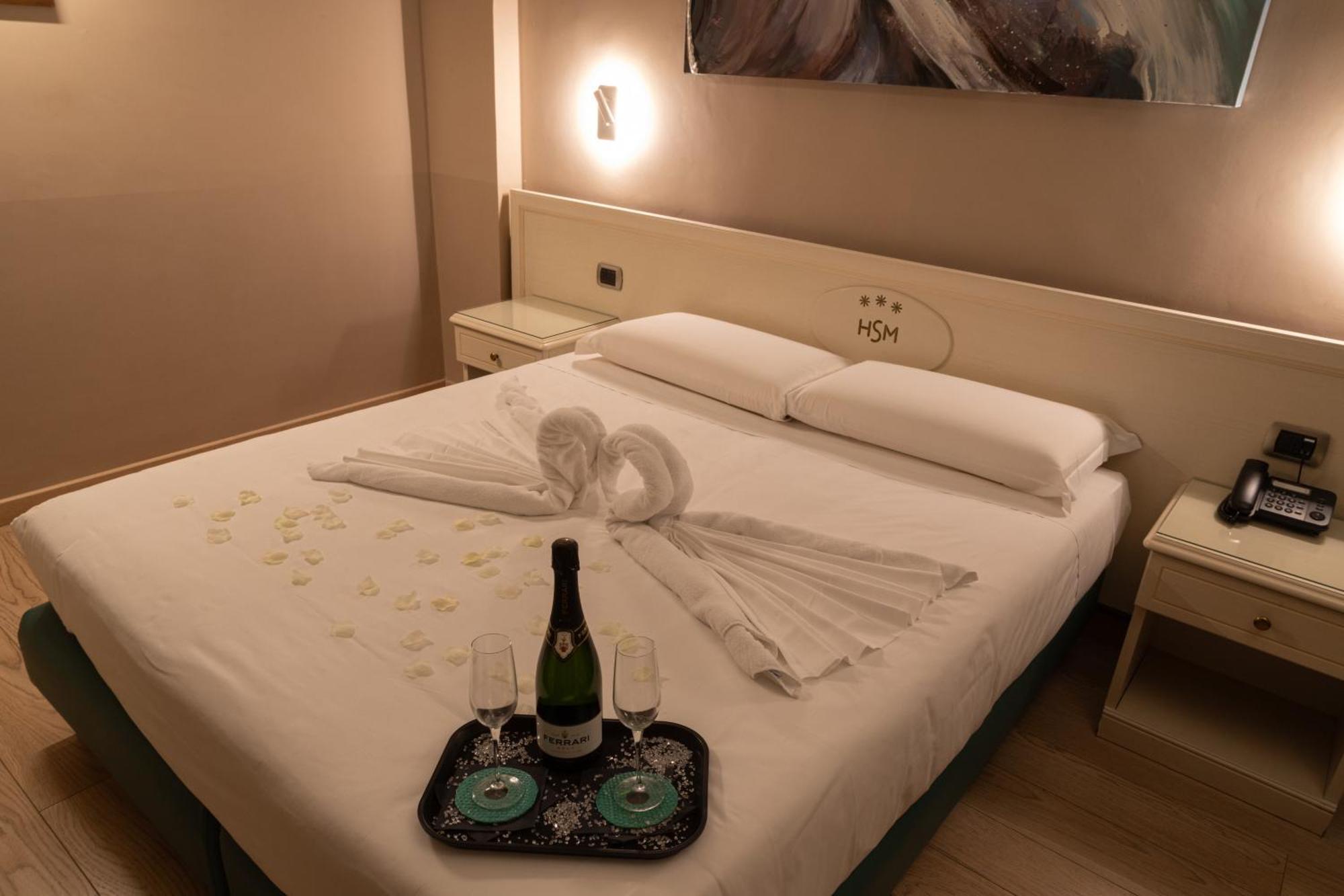 Hotel Santa Maura Rome Exterior photo